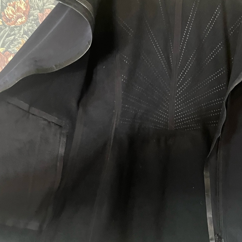 Lululemon Harmony Black Jacket Asymmetrical Zip Funnel Neck Soft Shell Size 8 - Picture 8 of 10
